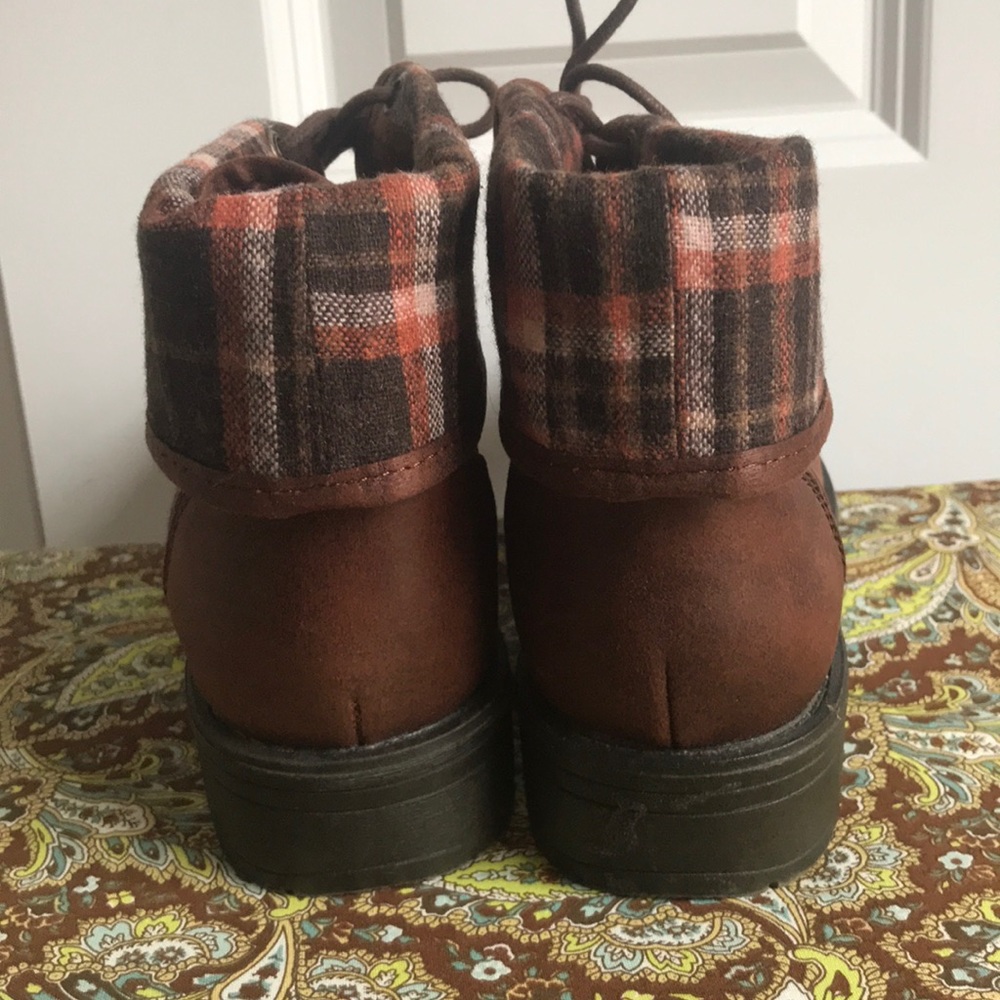 Booties - Picture 5 of 8